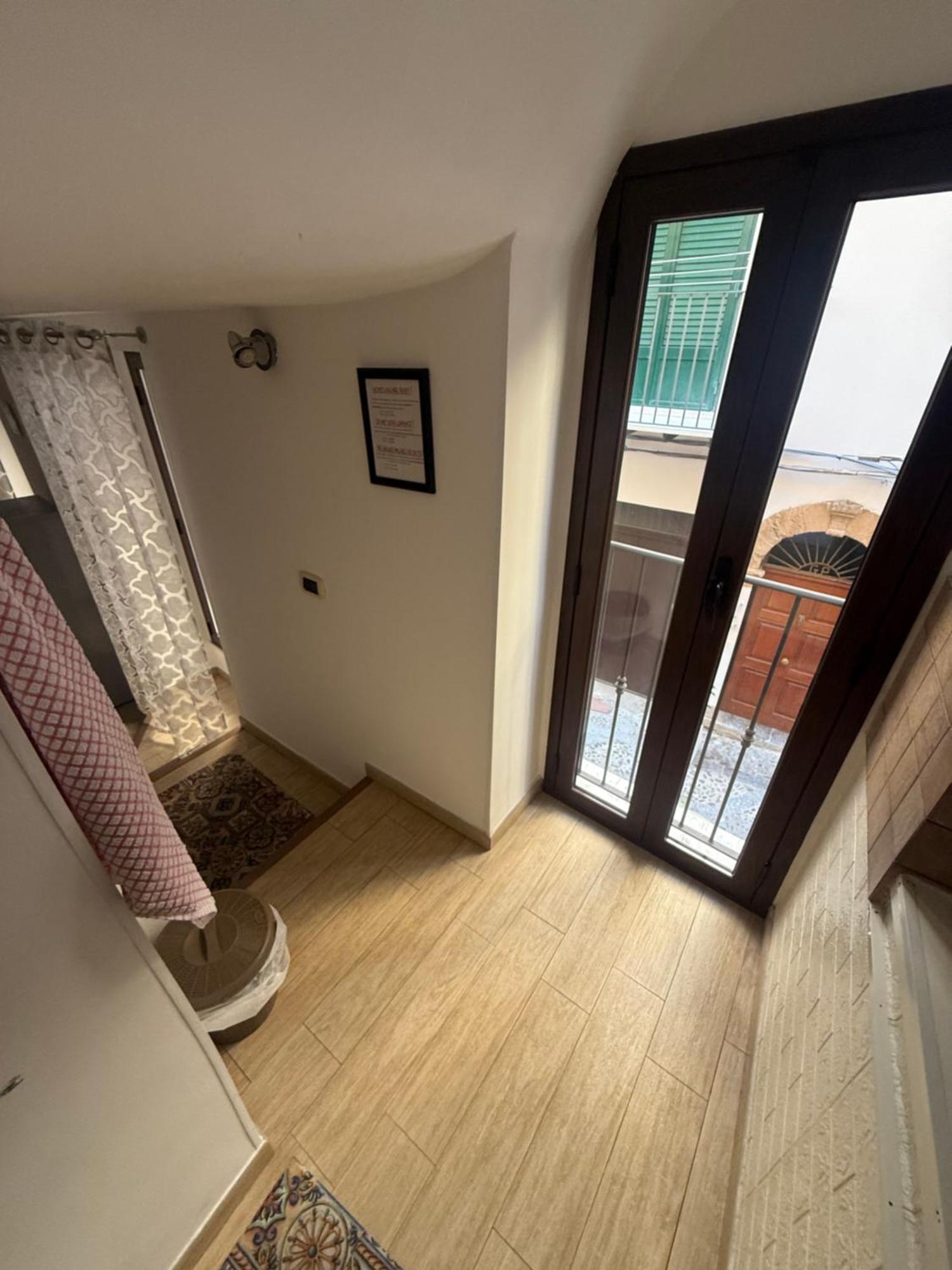 Relax House Apartment เชฟาลู ภายนอก รูปภาพ